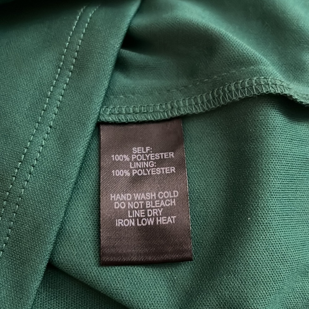Lulus spaghetti strap dark green dress with cotton crocheted type overlay. S - Picture 9 of 10
